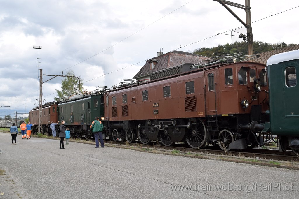 8851-0026-211023.jpg - SBB-CFF Ae 3/6" 10439 + Ae 3/5 10217 + Be 4/7 12504 / Olten 21.10.2023