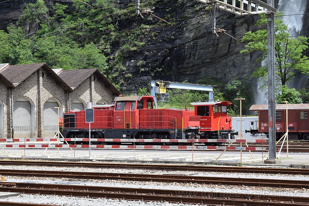 3937-0006-050616.jpg - SBB-CFF Am 841.034-2 + Tm 232.303-8 / Biasca 5.6.2016