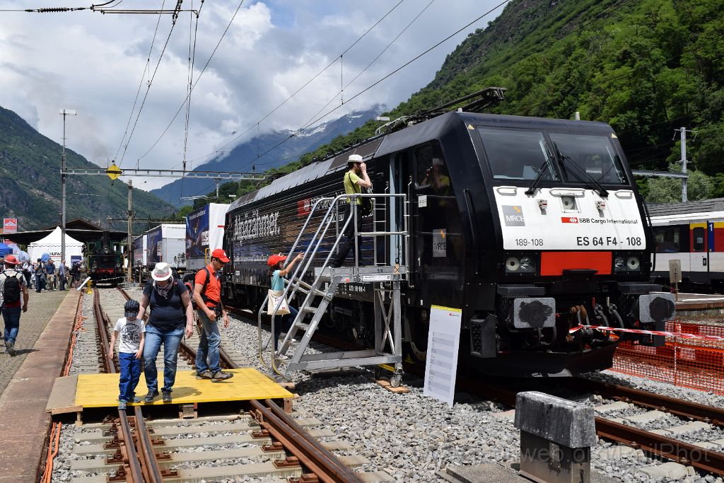 3937-0036-050616.jpg - CSG E 3/3 8501 + MRCE ES 64 F4-108 "Alpäzähmer" / Biasca 5.6.2016