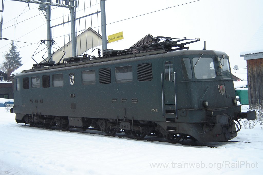 1010-0005-030205.jpg - SBB-CFF Ae 6/6 11496 «Stadt Wil» / Hinwil 3.2.2005