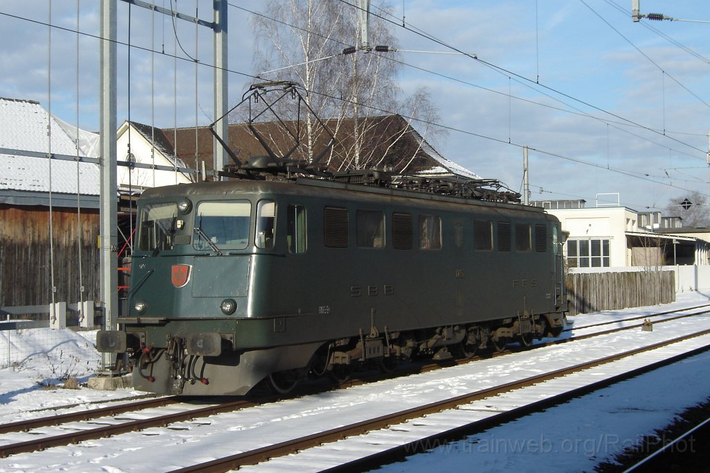 1138-0040-140206.jpg - SBB-CFF Ae 6/6 11451 «Winterthur» / Hinwil 14.2.2006