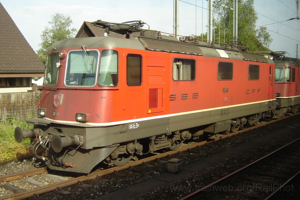 1194-0012-190606.jpg - SBB-CFF Re 4/4'' 11240 / Hinwil 19.6.2006