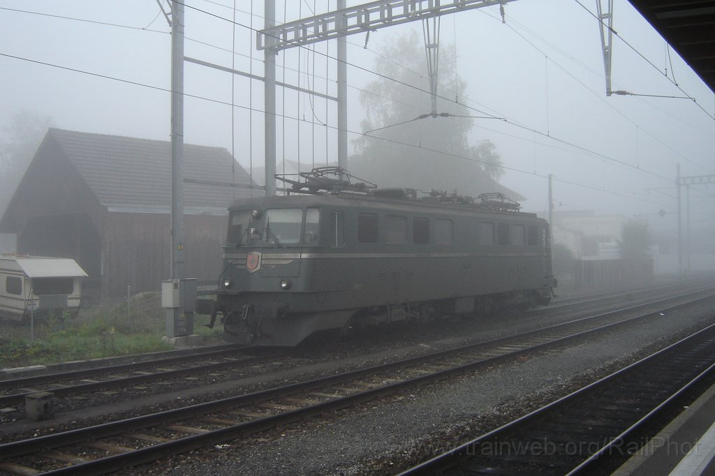 1254-0029-131006.jpg - SBB-CFF Ae 6/6 11404 «Luzern» / Hinwil 13.10.2006