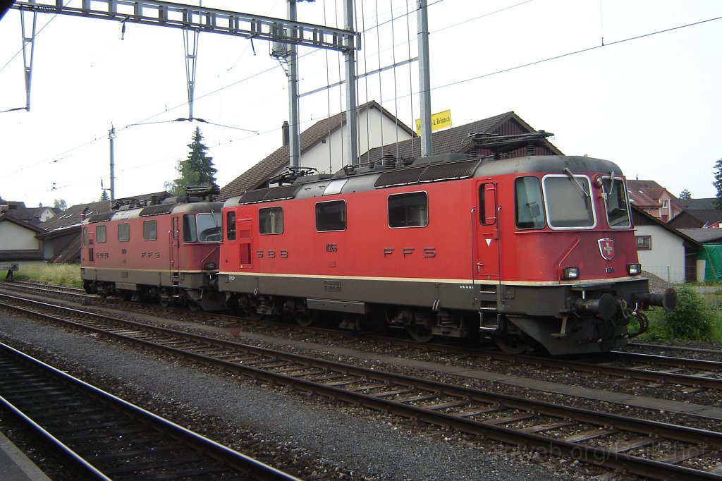 1345-0031-050607.jpg - SBB-CFF Re 4/4'' 11266 + 11249 / Hinwil 5.6.2007