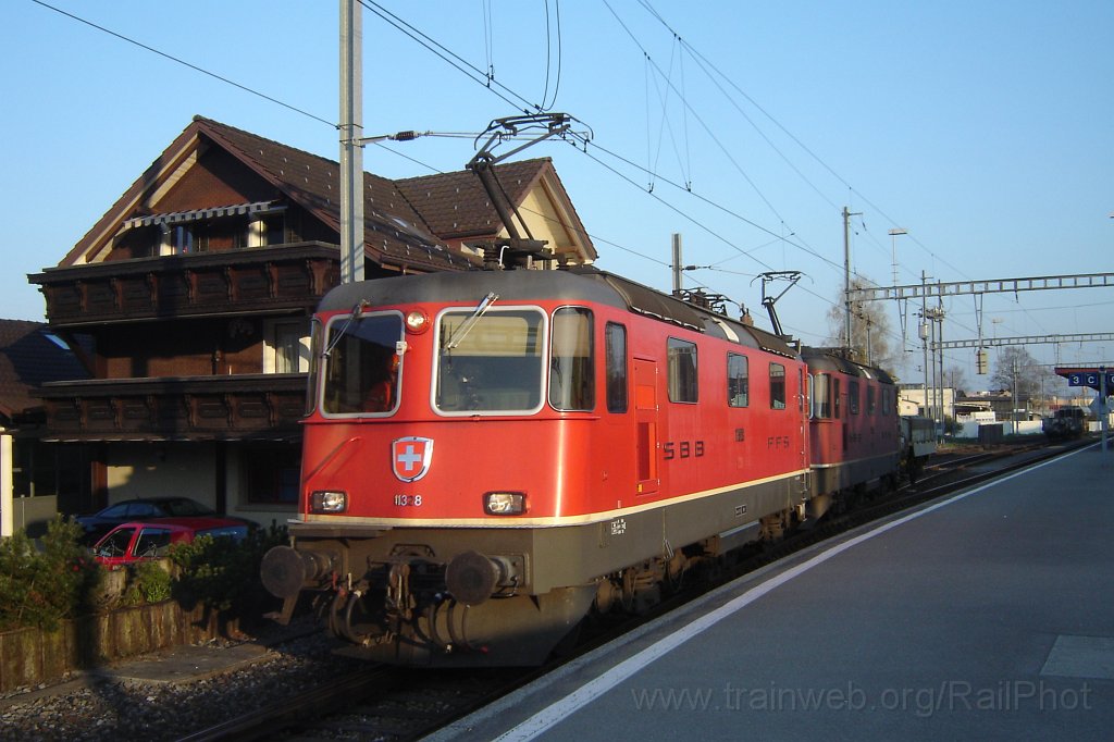 1307-0036-120407.jpg - SBB-CFF Re 4/4'' 11328 + 11319 / Hinwil 12.4.2007