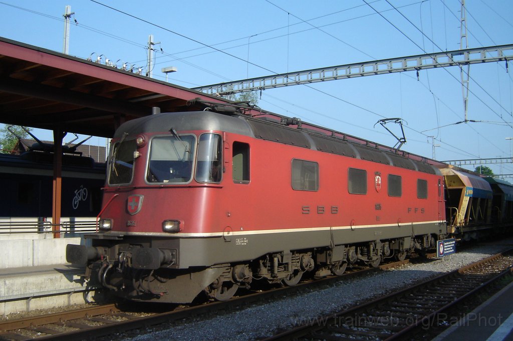 1057-0011-010605.jpg - SBB-CFF Re 6/6 11635 «Muttenz» / Hinwil 1.6.2005