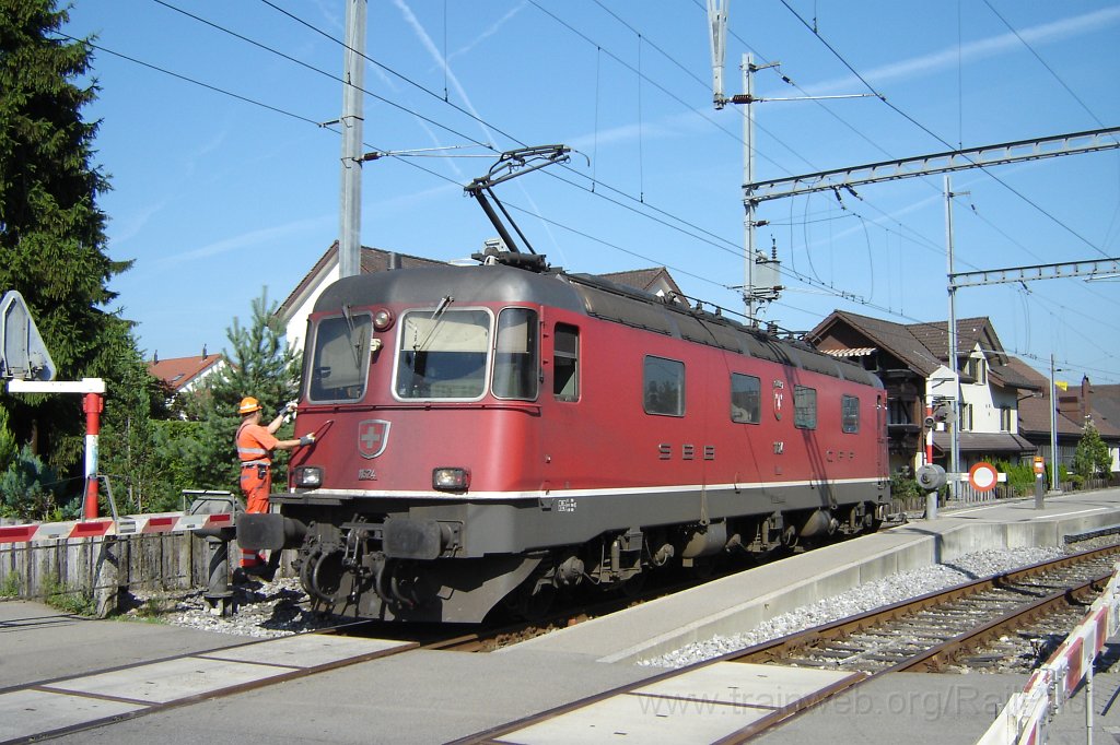 1204-0038-110706.jpg - SBB-CFF Re 6/6 11624 «Rothrist» / Hinwil 11.7.2006