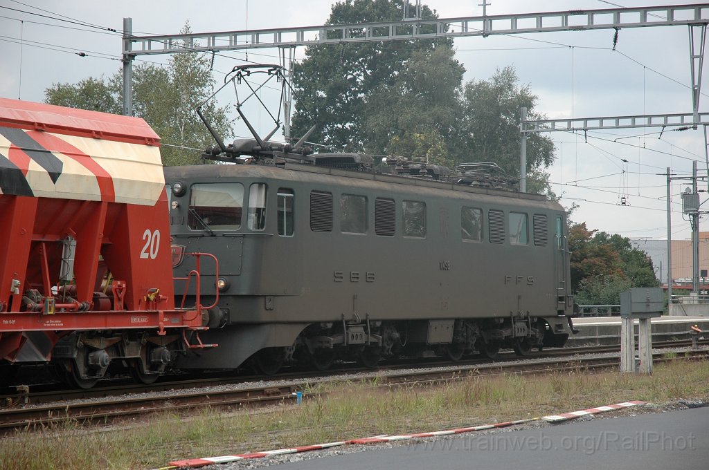 1555-0011-010908.jpg - SBB-CFF Ae 6/6 11498 «Buchs SG» / Hinwil 1.9.2008