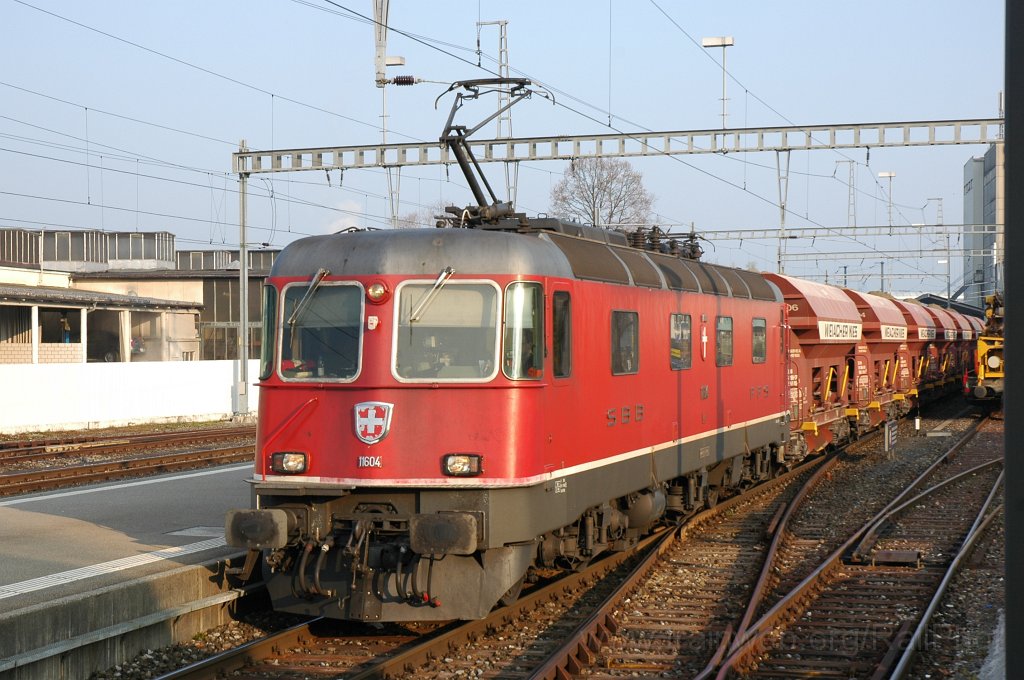 1854-0020-160410.jpg - SBB-CFF Re 6/6 11604 «Faido» / Hinwil 16.4.2010