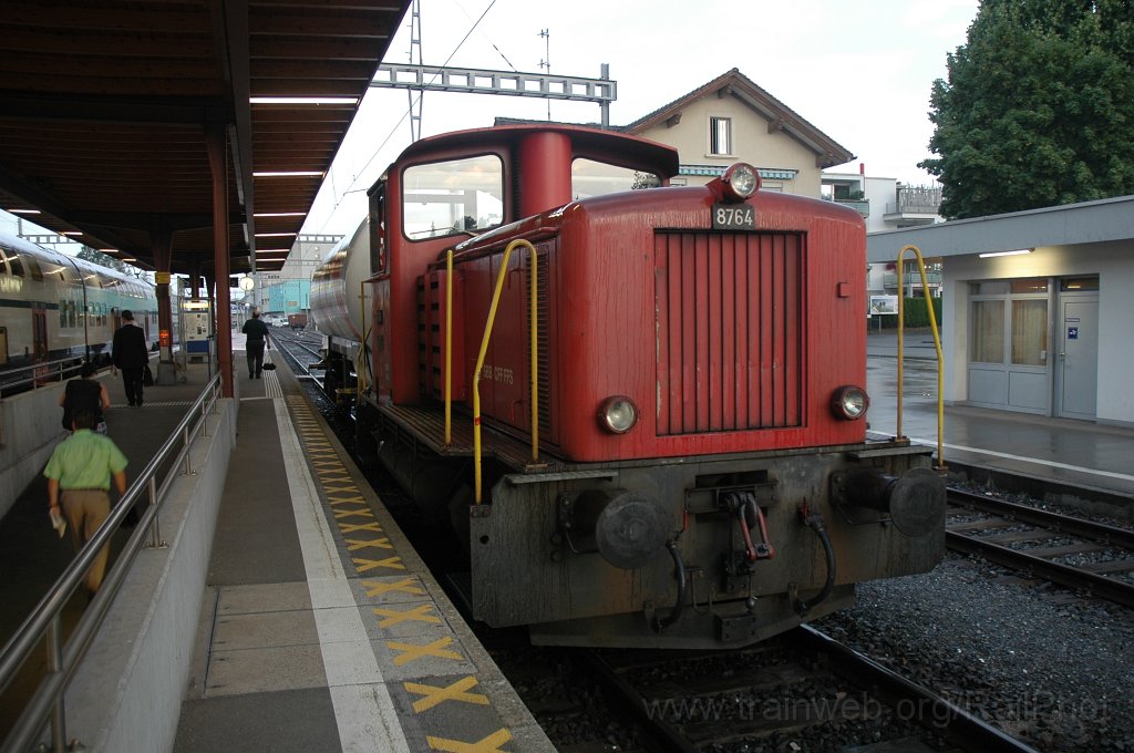 1695-0037-140709.jpg - SBB-CFF Tm IV 8764 / Hinwil 14.7.2009