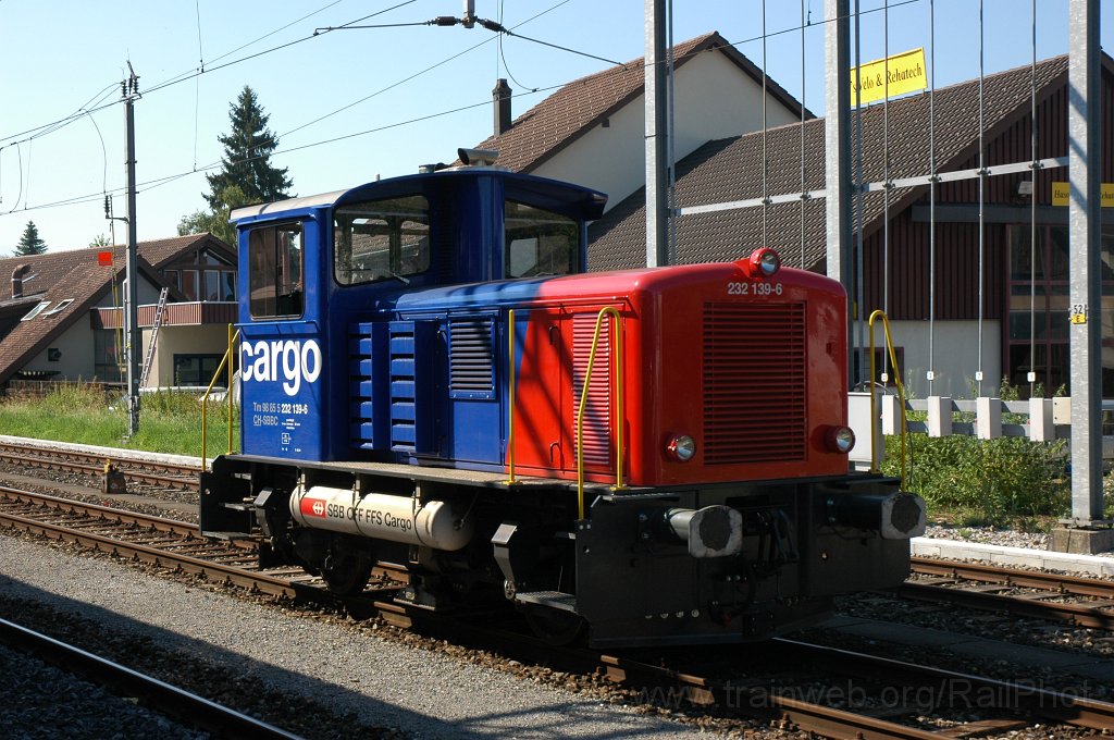 1937-0022-200710.jpg - SBB-CFF Tm 232.139-6 / Hinwil 20.7.2010