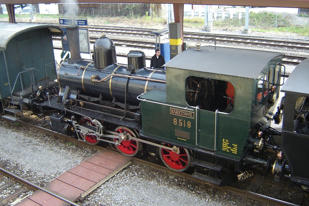 1473-0036-270408.jpg - DVZO E 3/3 8518 «Bäretswil» / Hinwil 27.4.2008