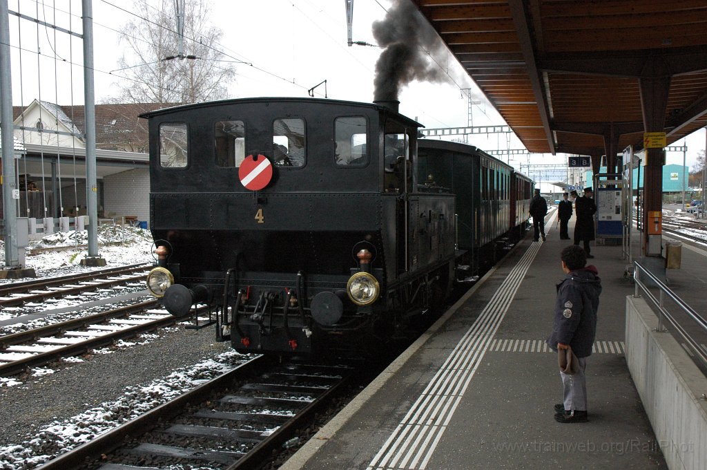 1589-0031-221108.jpg - DVZO Ec 3/3 4 «Schwyz» / Hinwil 22.11.2008