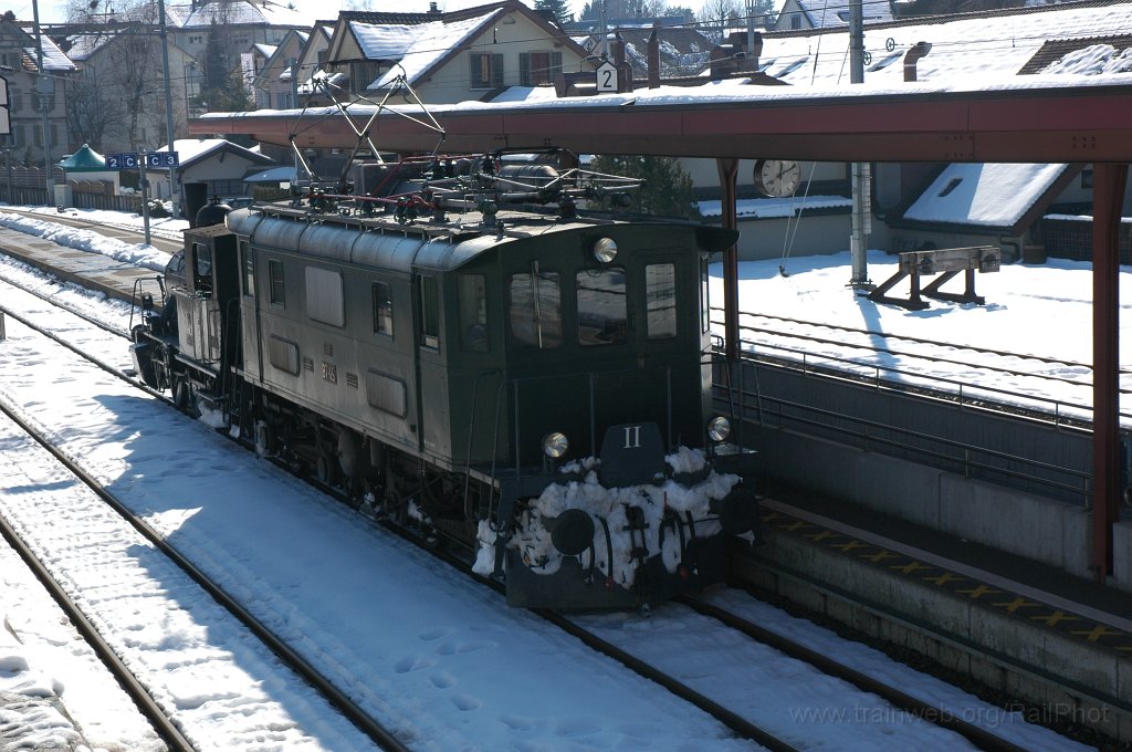 1620-0003-280209.jpg - DVZO Be 4/4 15 + E 3/3 10 / Hinwil 28.2.2009