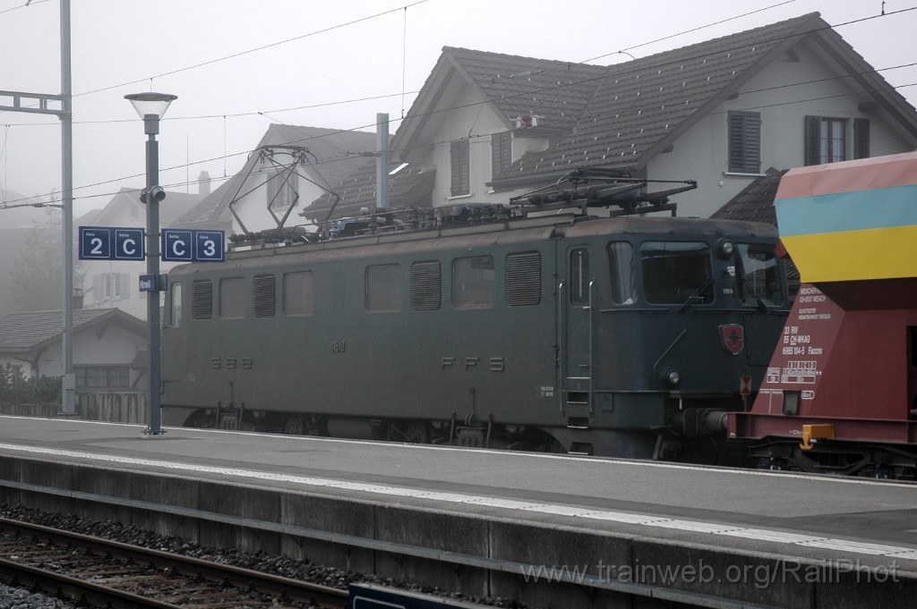 2673-0043-161112.jpg - SBB-CFF Ae 6/6 11518 "Flüelen" / Hinwil 16.11.2012