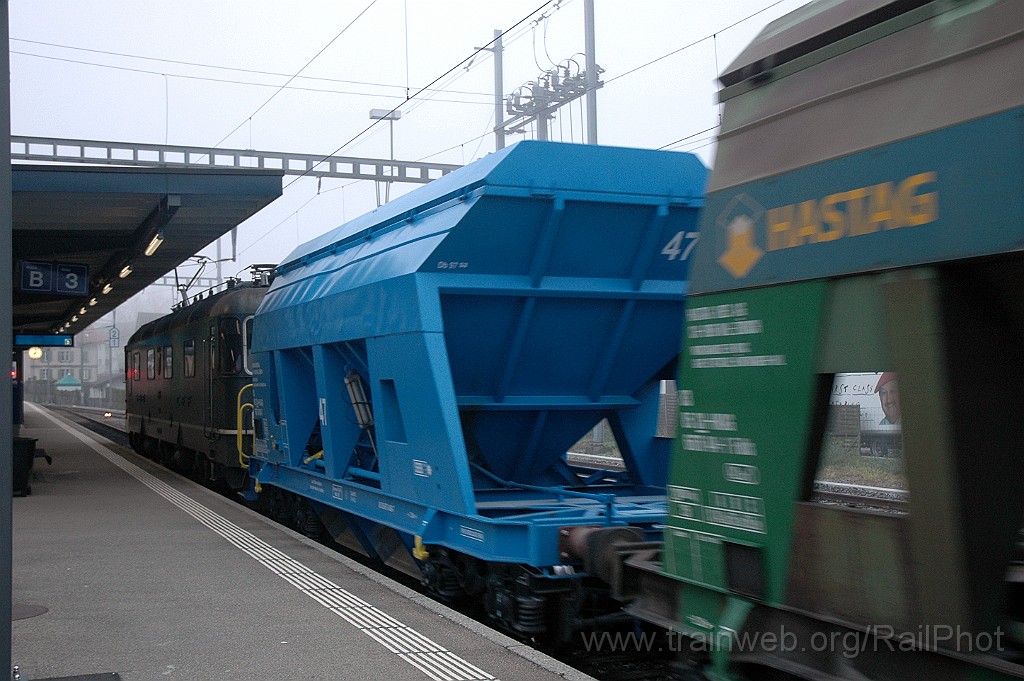 2681-0014-201112.jpg - SBB-CFF Re 6/6 11646 "Bussigny" / Hinwil 20.11.2012