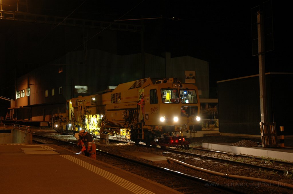 2094-0037-190411.jpg - JMAG VTmaas 40 85 95 81 910-8 / Hinwil 19.4.2011
