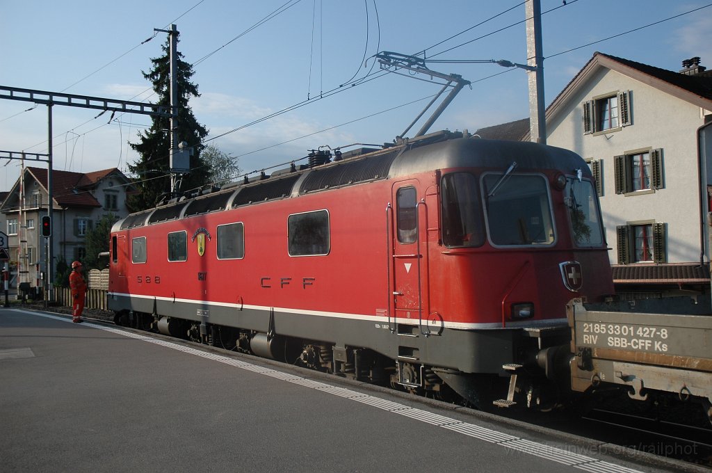 1552-0042-010908.jpg - Re 6/6 11677 «Neuhausen am Rheinfall» / Hinwil 1.9.2008