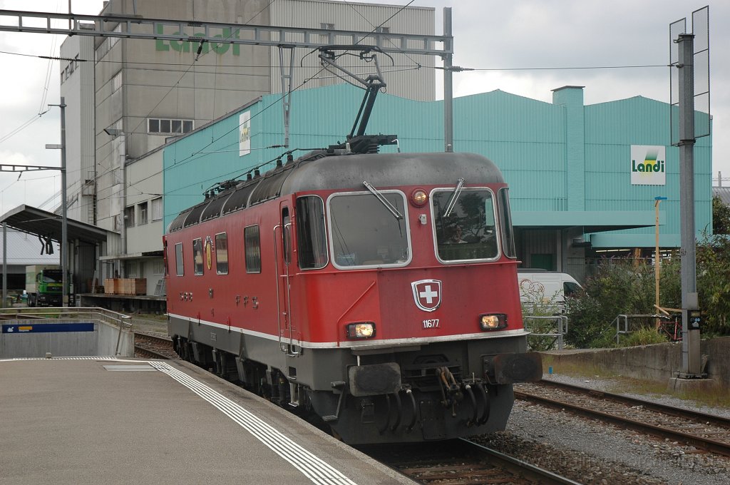 1553-0048-010908.jpg - Re 6/6 11677 «Neuhausen am Rheinfall» / Hinwil 1.9.2008