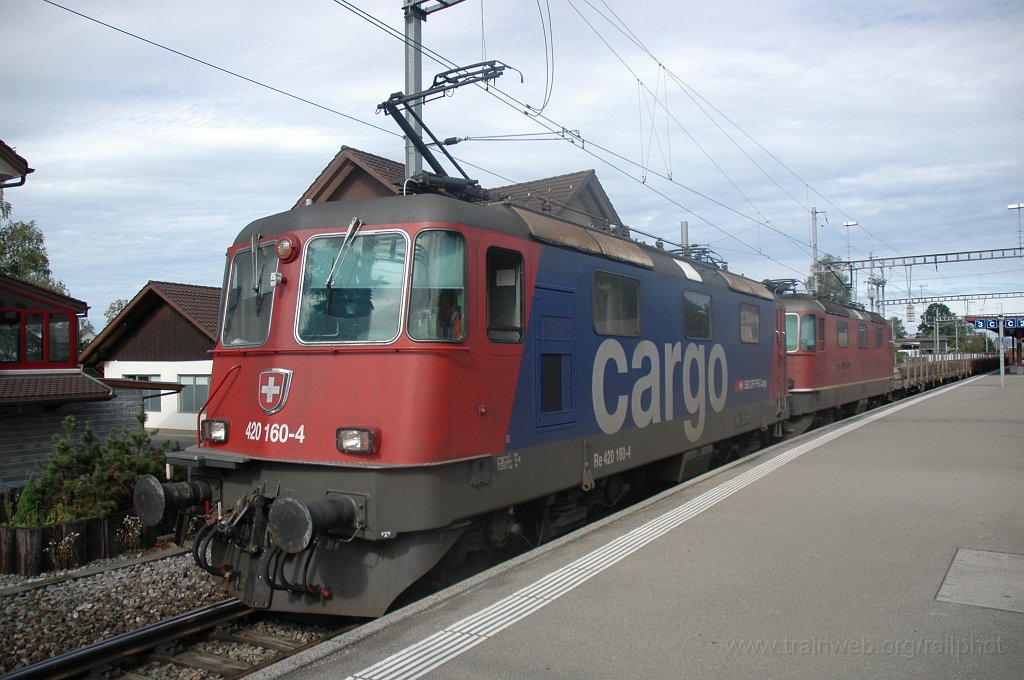 1557-0043-050908.jpg - SBB-CFF Re 420.160-4 + Re 4/4" 11171 / Hinwil 5.9.2008