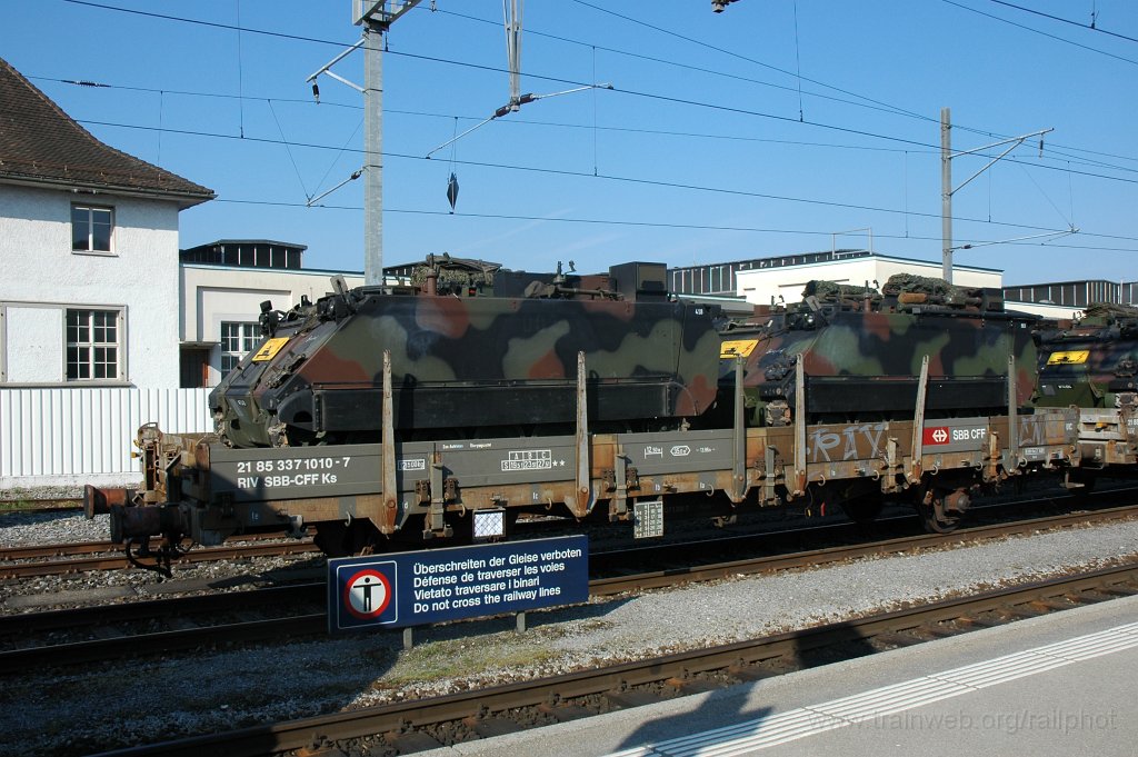 1648-0005-150409.jpg - SBB-CFF Ks 21 85 337 1 010-7 / Hinwil 15.4.2009