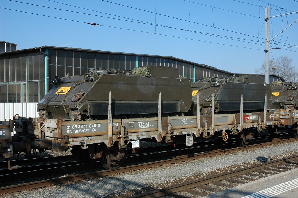 1648-0009-150409.jpg - SBB-CFF Ks 21 85 337 1 049-5 / Hinwil 15.4.2009