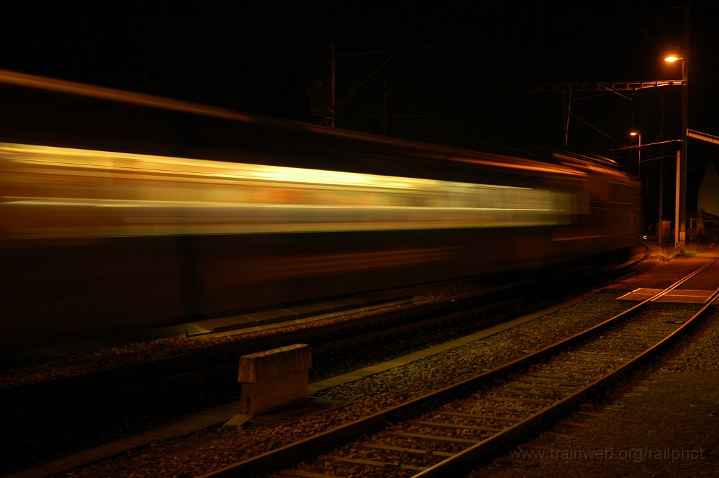 1841-0007-060410.jpg - SBB-CFF Re 4/4''' 11368 / Hinwil 6.4.2010