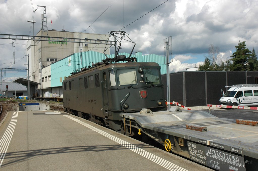1980-0047-090910.jpg - Ae 6/6 11518 «Flüelen» / Hinwil 9.9.2010