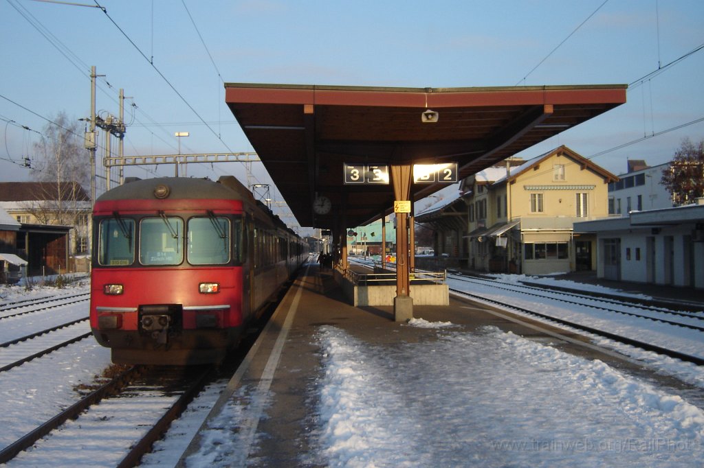 1001-0010-221204.jpg - SBB-CFF RABDe 510.133-2 / Hinwil 22.12.2004