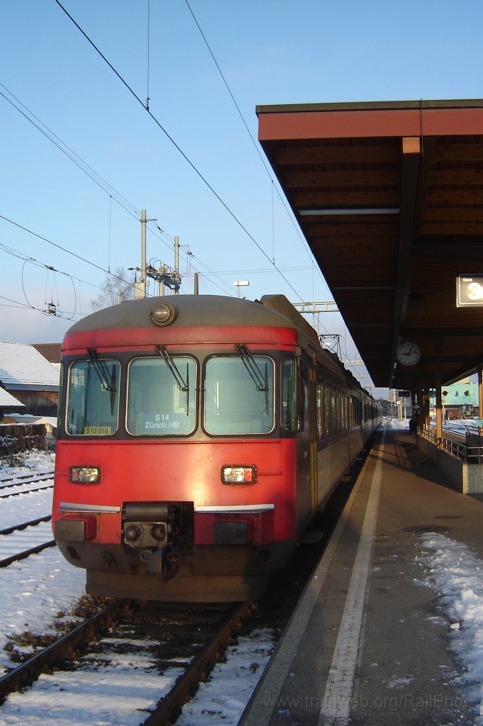 1001-0011-221204.jpg - SBB-CFF RABDe 510.133-2 / Hinwil 22.12.2004