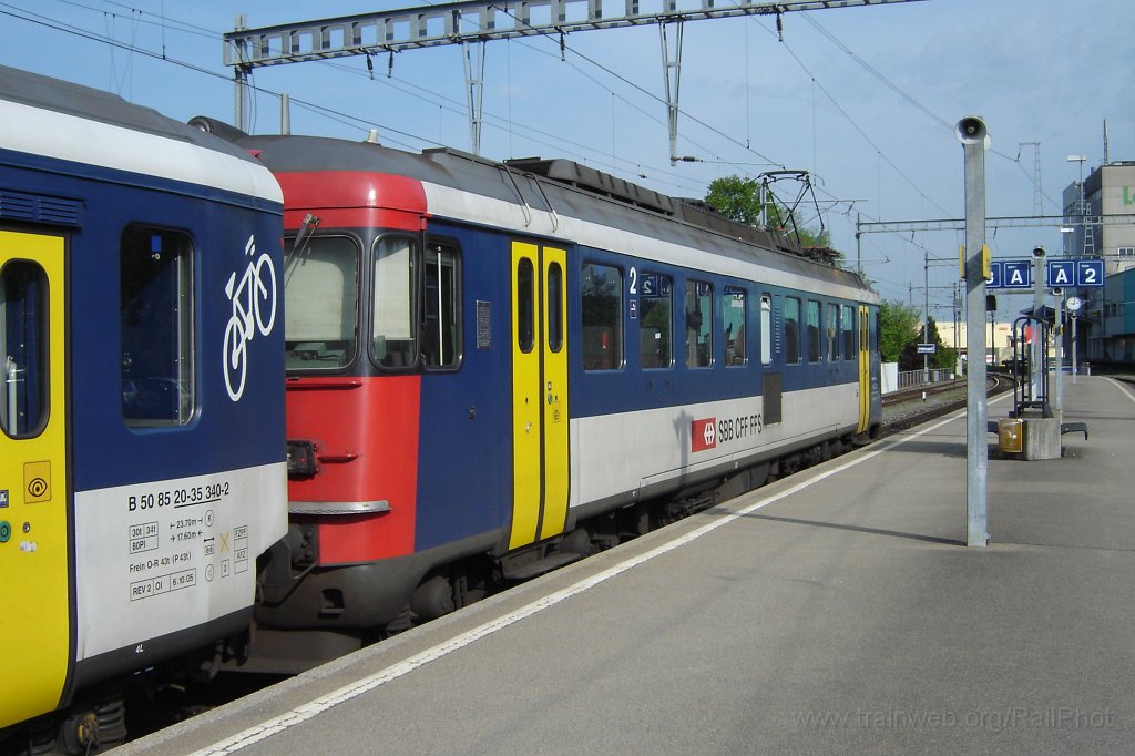 1175-0019-120506.jpg - SBB-CFF RBe 540.016-3 / Hinwil 12.5.2006