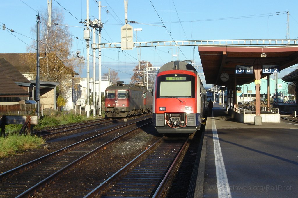 1266-0005-241106.jpg - SBB-CFF RABe 514.007-4 + Re 620.069-5 «Hägendorf» / Hinwil 24.11.2006