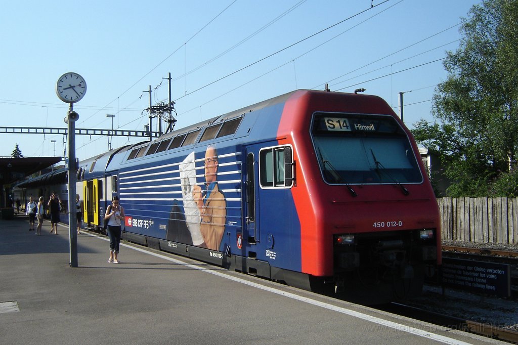 1363-0048-200707.jpg - SBB-CFF Re 450.012-0 «Schwamendingen» / Hinwil 20.7.2007