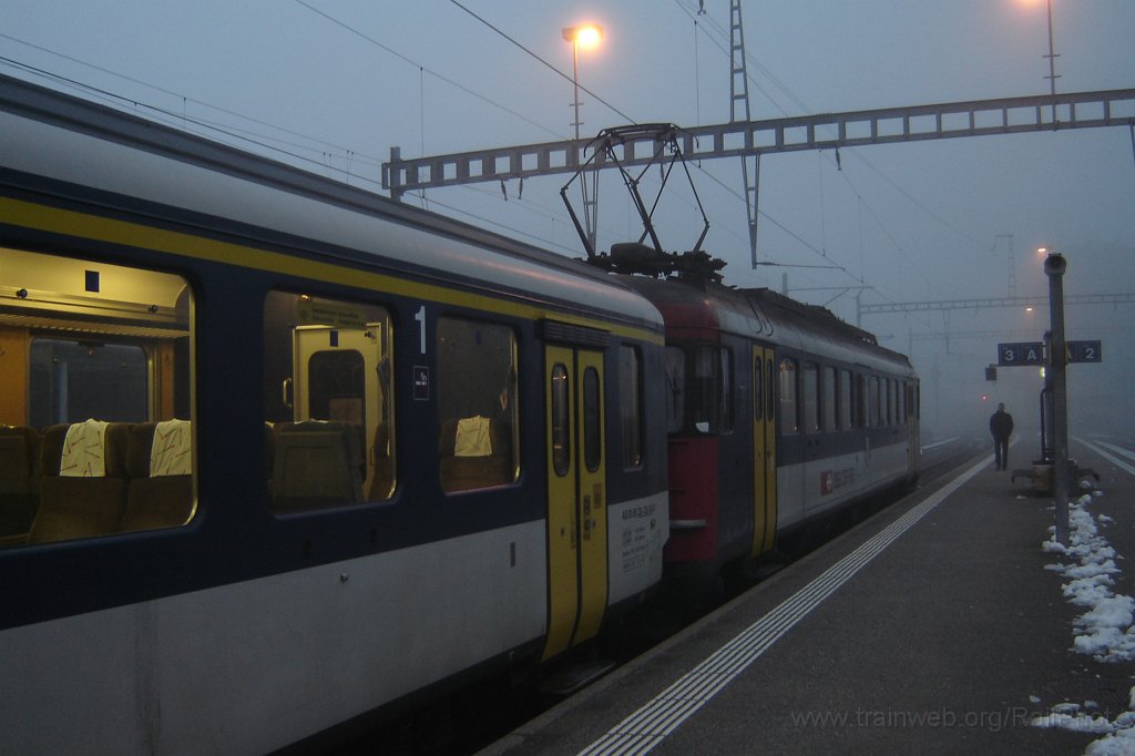 1442-0014-211207.JPG - SBB-CFF RBe 540.013-0 / Hinwil 21.12.2007