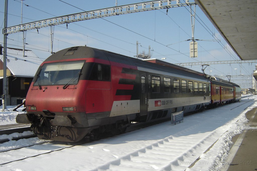 1009-0025-290105.jpg - Bt 50 85 28-94 935-9 / Hinwil 29.1.2005