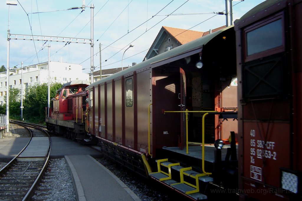 1061-0009-170605.jpg - Bm 6/6 18513 / Hinwil 17.6.2005