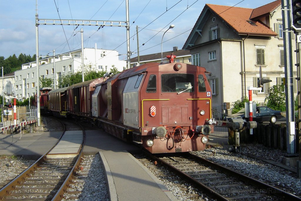 1061-0011-170605.jpg - Xas 80 85 98-02 305-5 / Hinwil 17.6.2005