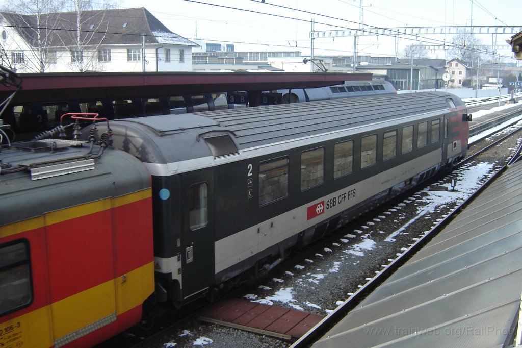 1137-0012-280106.jpg - Bt 50 85 28-94 952-4 / Hinwil 28.1.2006