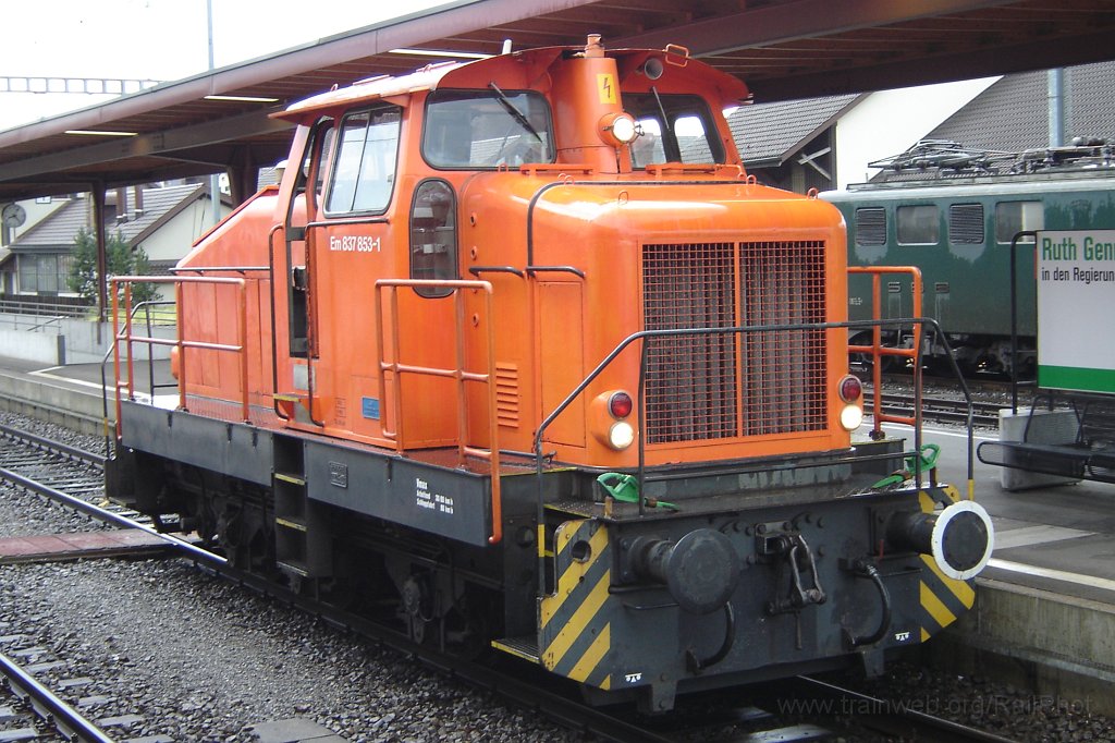 1197-0012-290606.jpg - LSB Em 837.853-1 / Hinwil 29.6.2006