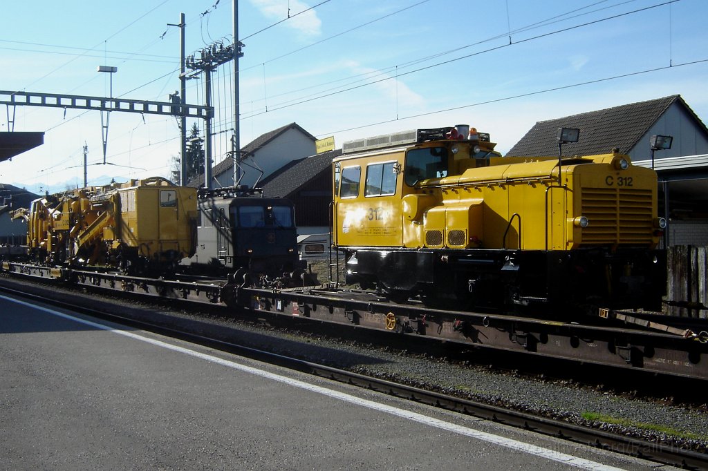 1290-0025-130307.jpg - J.Müller AG Tm C312 + C312 / Hinwil 13.3.2007