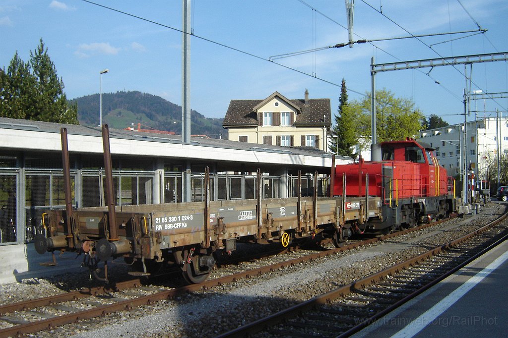 1305-0040-100407.jpg - Am 841.009-4 / Hinwil 10.4.2007