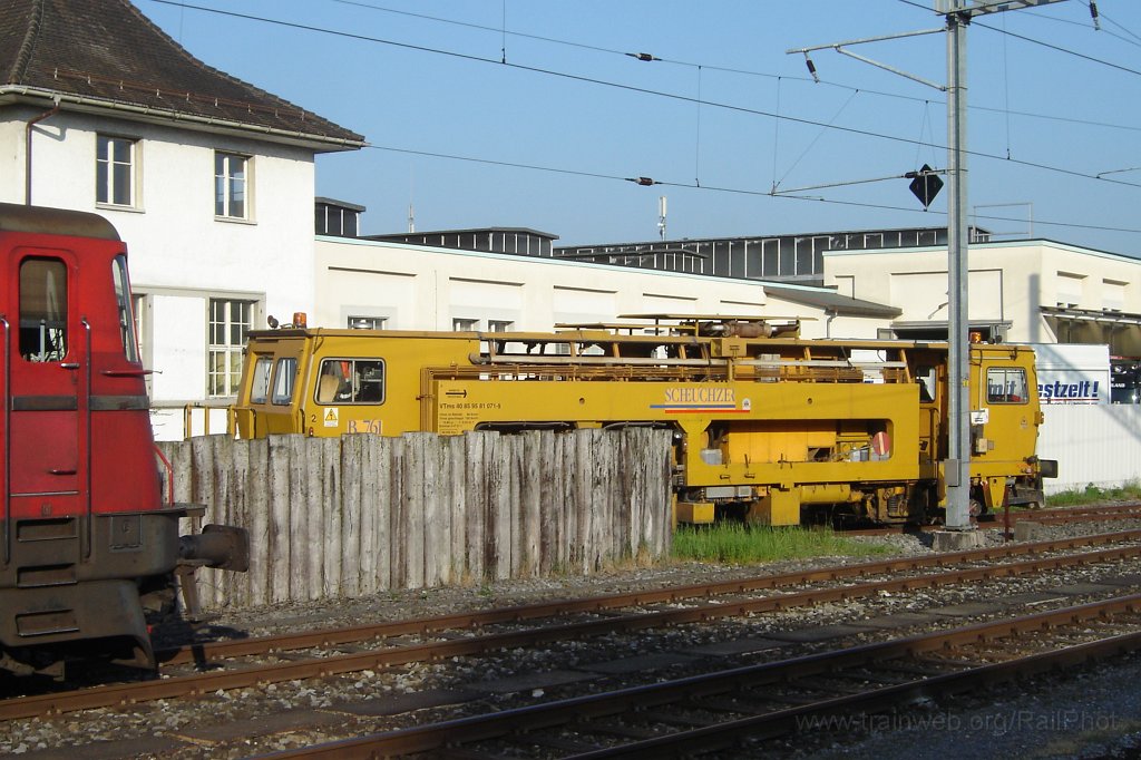 1314-0045-200407.jpg - Scheuchzer VTms 40 85 95-81 071-9 / Hinwil 20.4.2007