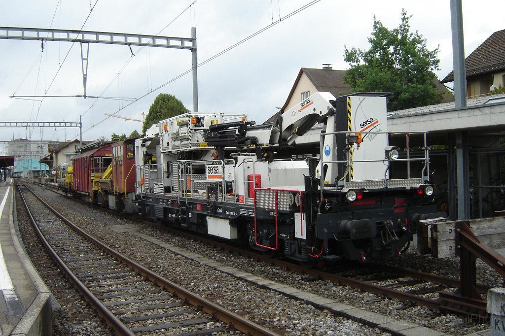 1358-0018-270607.jpg - SBB-CFF Xs 40 85 95 48 758-3 + XTms 40 85 95 88 833-5 + Sersa VTms 40 85 9581 704-5 + SBB-CFF Tm''' 9560 / Hinwil 27.6.2007