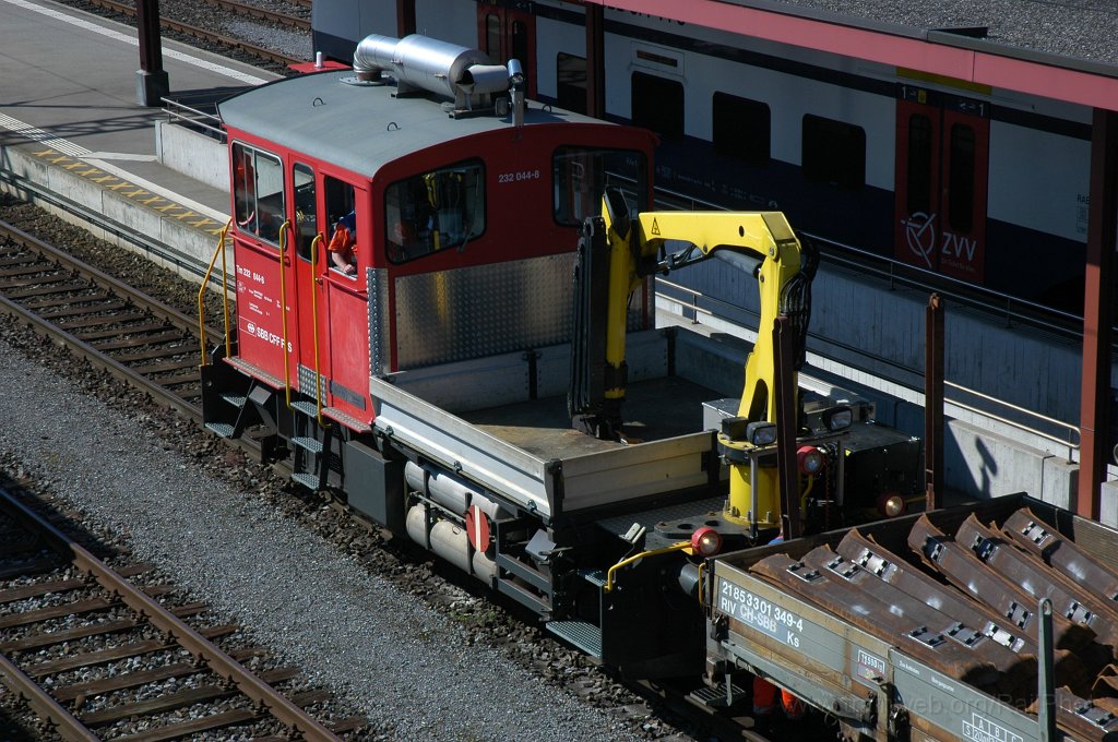 1913-0050-230610.jpg - SBB-CFF Tm 232.044-8 / Hinwil 23.6.2010