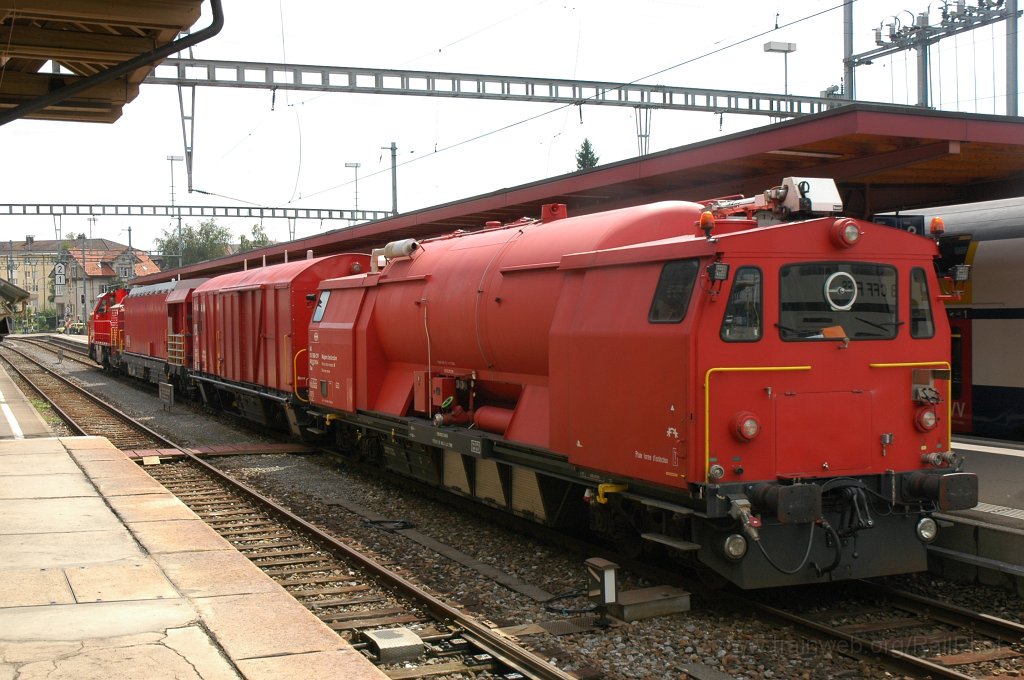 1966-0027-240810.jpg - SBB-CFF XAs 80 85 98 02 415-2 / Hinwil 24.8.2010