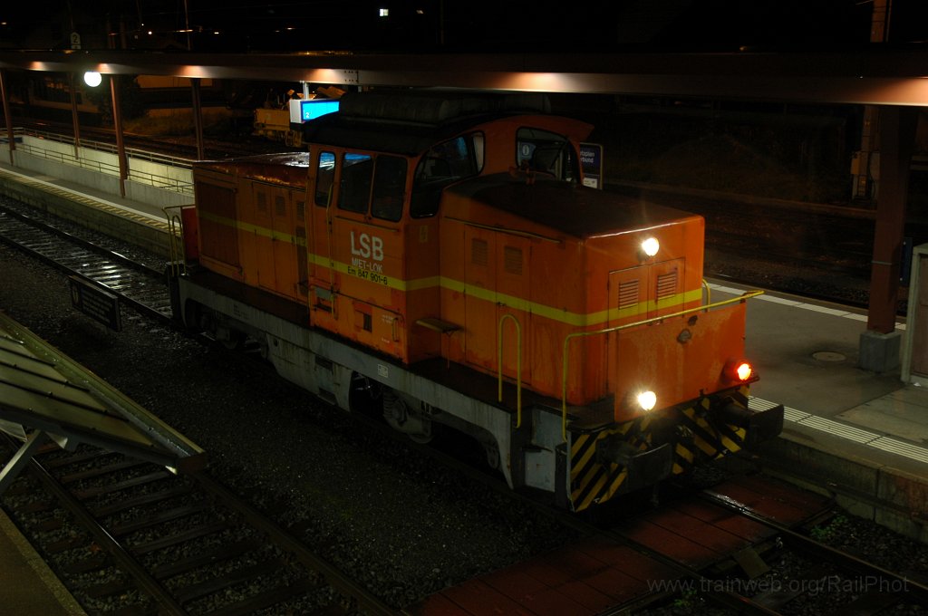 2004-0038-161010.jpg - LSB Em 847.901-6 / Hinwil 16.10.2010