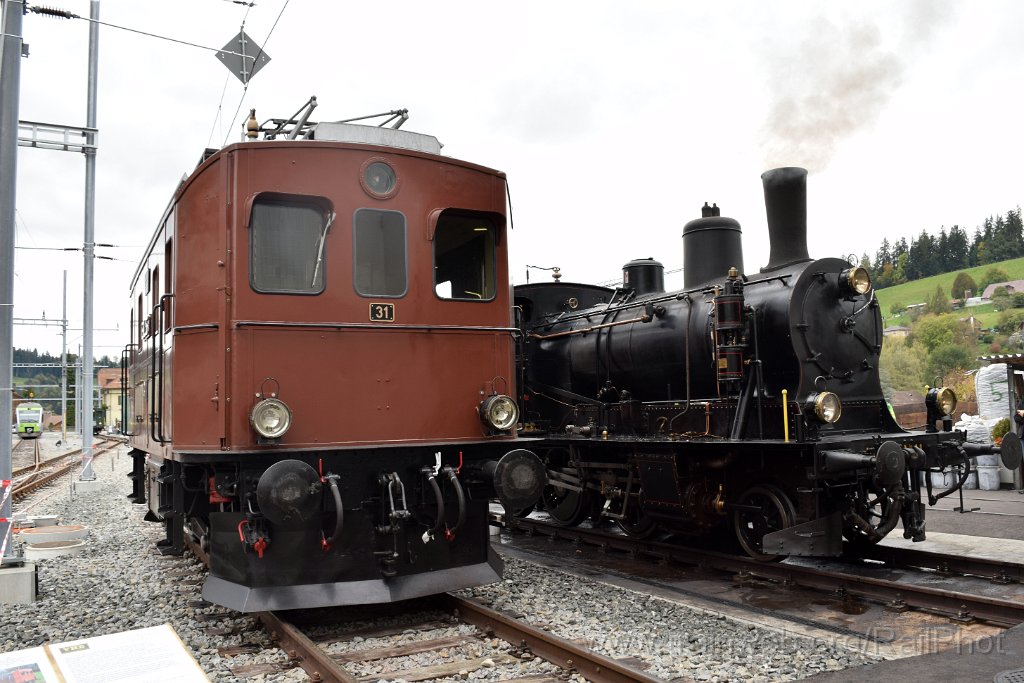 4698-0036-081017.jpg - BLS Te 2/3 31 + LHB Ed 3/4 11 / Huttwil 8.10.2017