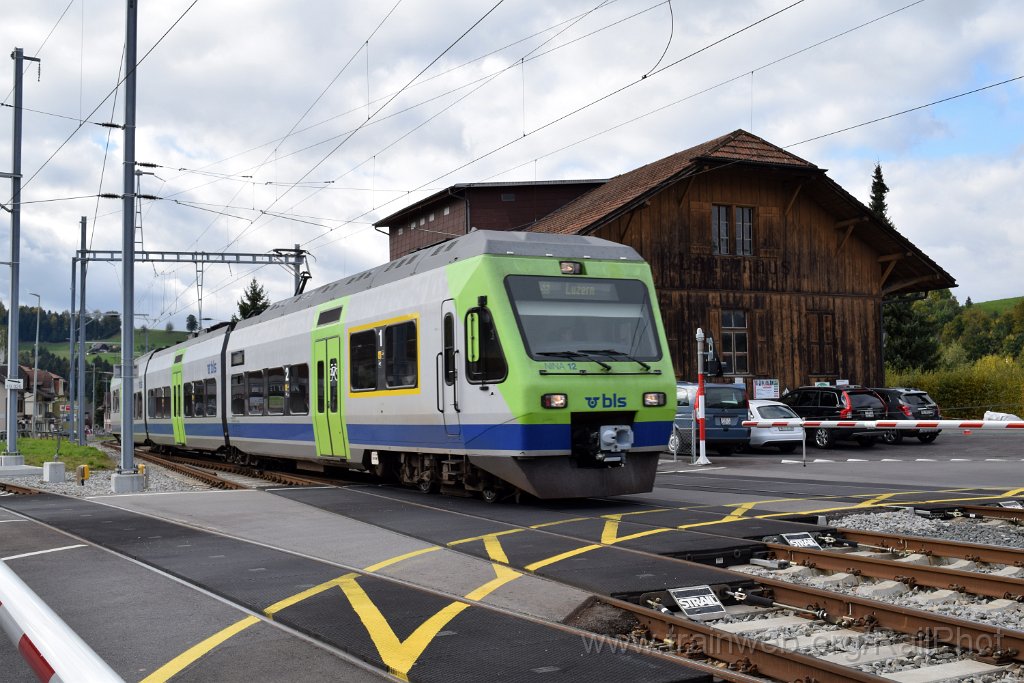 4699-0021-081017.jpg - BLS RABe 525.012-1 / Huttwil 8.10.2017