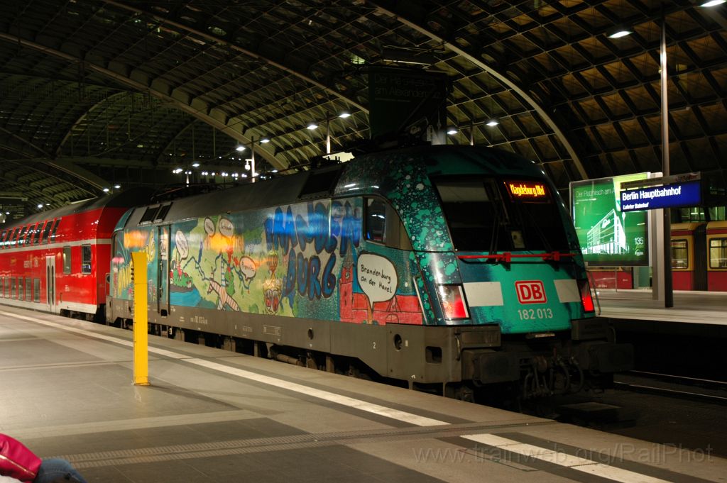 3277-0030-240914.jpg - DBAG 182.013 "Brandenburg" / Berlin Hbf 24.9.2014