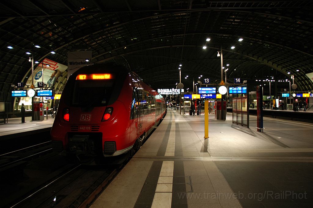 3277-0046-240914.jpg - DBAG 442.135 / Berlin Hbf 24.9.2014